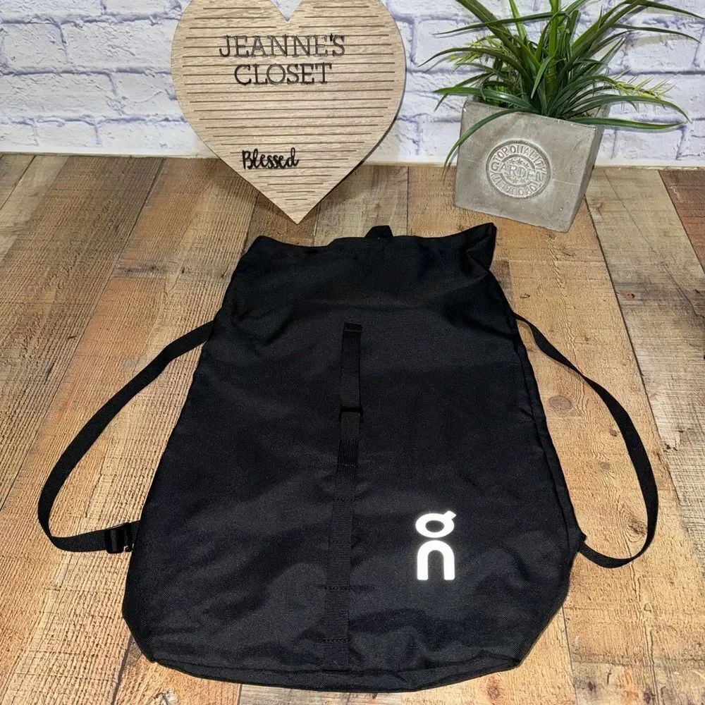 On‎ Cloud Running backpack